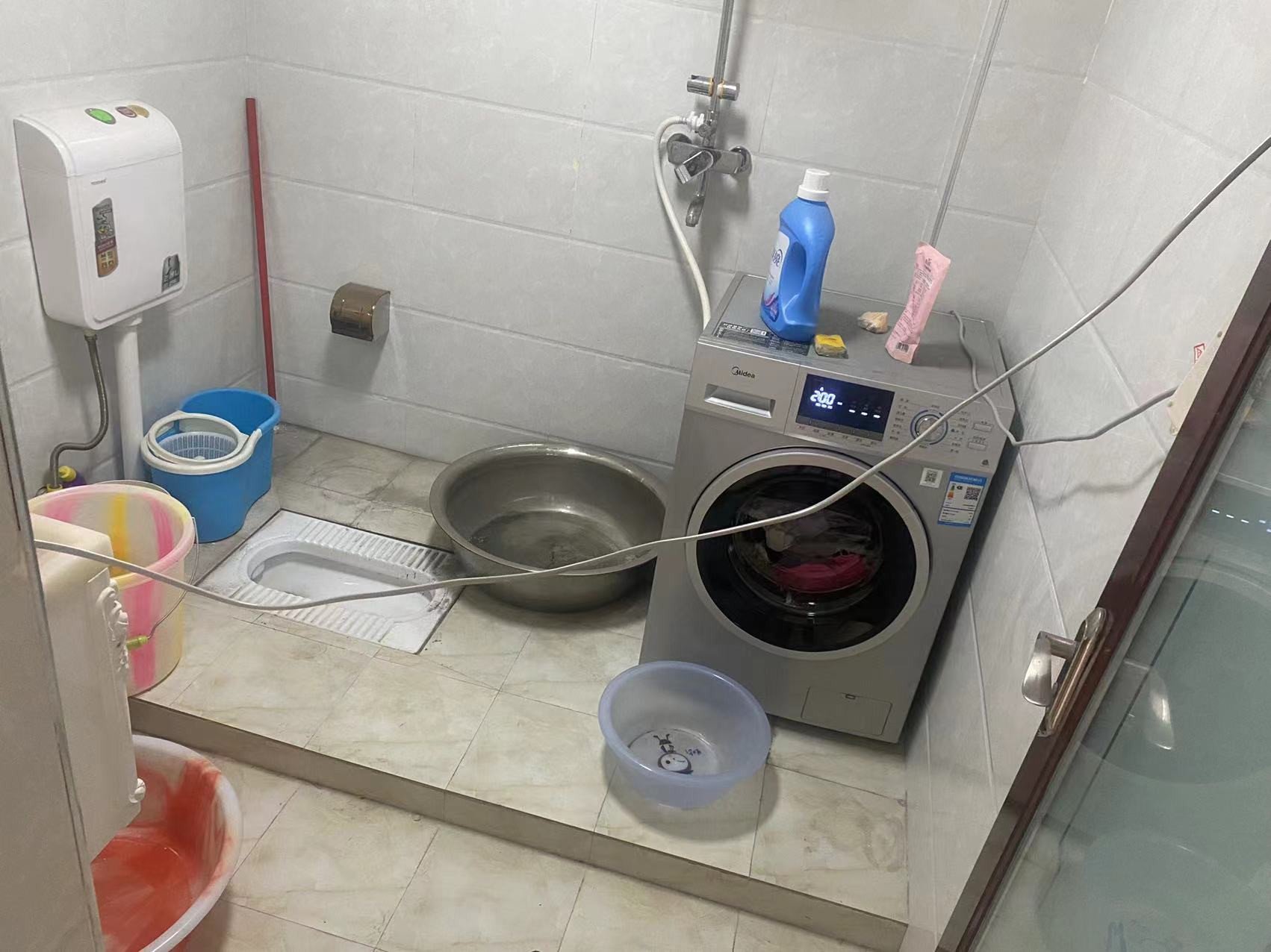 绵阳亚川桂丰御景，5室2厅2卫，90.00㎡，普装，售价52万 绵阳租房