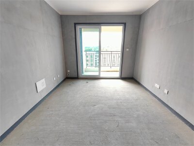 南湖汽车站片区 东原华宇·朗阅三房79万