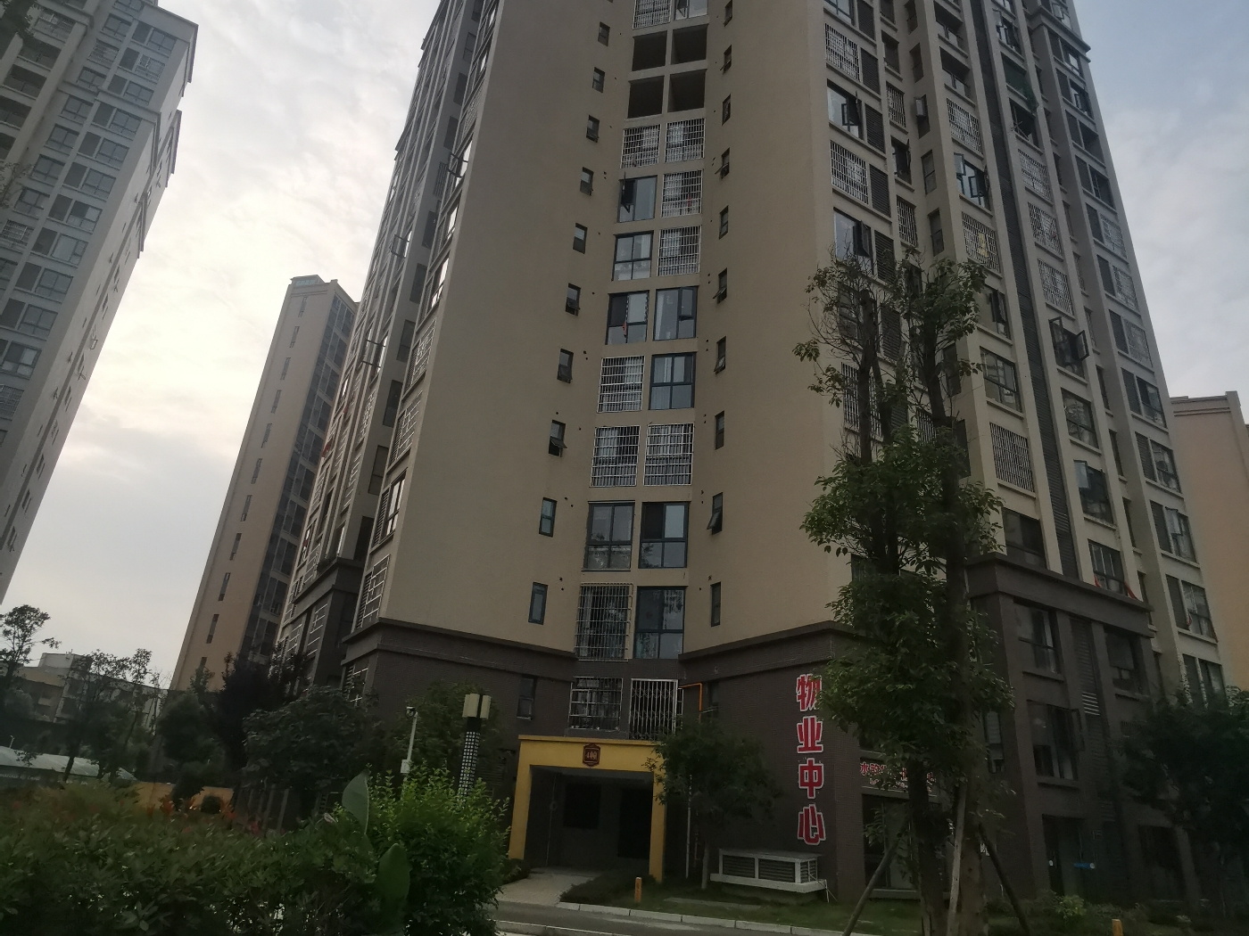 绵阳安州区 水韵华庭2房18000元/月 绵阳租房