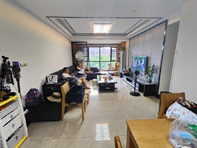 南湖汽车站片区 三江国际丽城澜岸四房118万