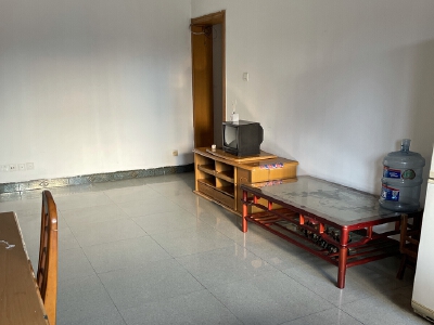 涪城区 高水小区2房700元/月