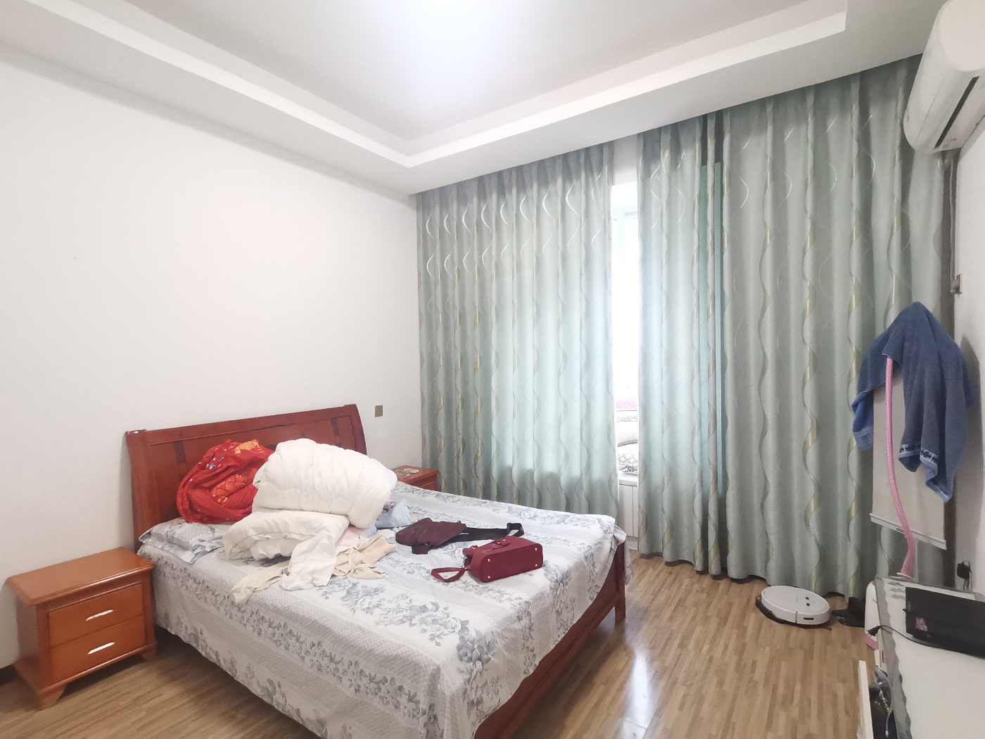 绵阳单价5X多.江岸山景.顶跃带屋顶花园.精装修.直接可以入住. 绵阳二手房