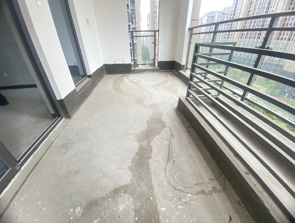 绵阳海赋长兴三期洺悦府三房双卫看中庭景观 绵阳二手房