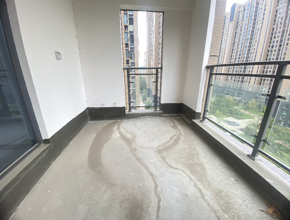 绵阳海赋长兴三期洺悦府三房双卫看中庭景观 绵阳二手房