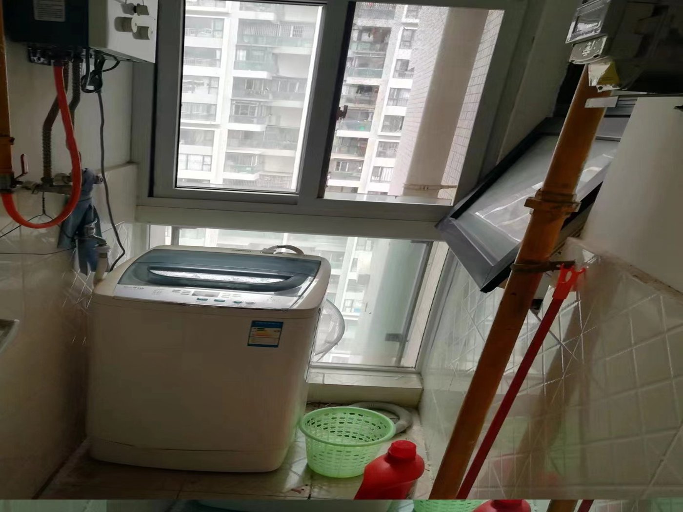 绵阳涪城区 长虹世纪城二期1房1200元/月 绵阳租房