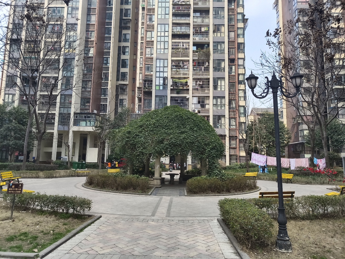 绵阳房东直降20万塞纳阳光  朝南顶跃  带花园 绵阳二手房