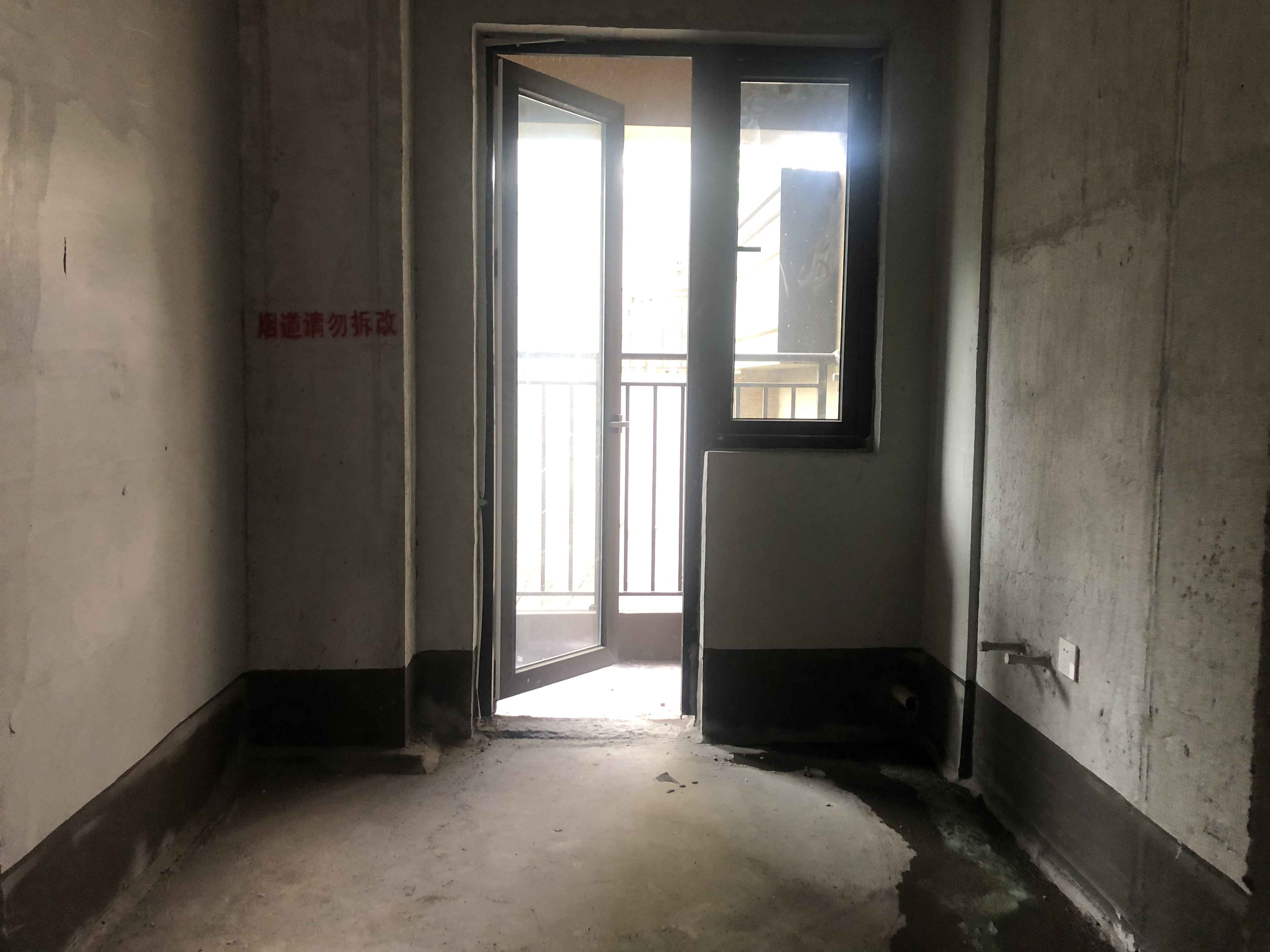 绵阳高新区 世茂云锦4房125万 绵阳二手房