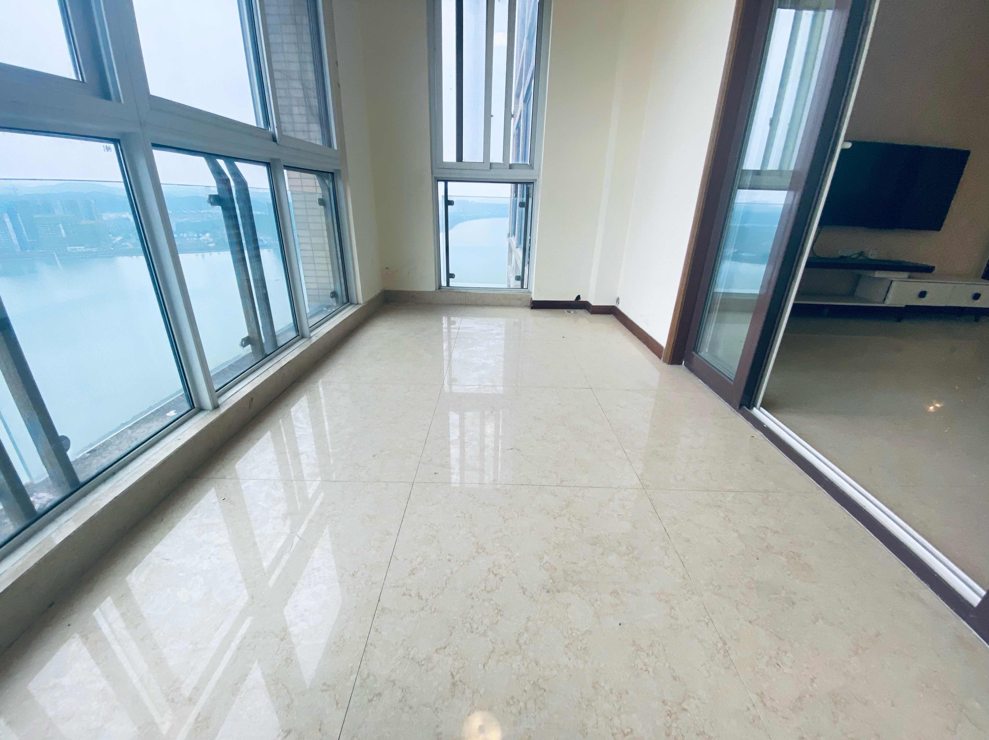 绵阳南湖汽车站片区 博雅海润广场三房120万 绵阳二手房