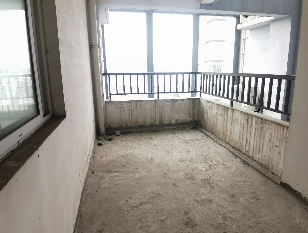 绵阳南湖汽车站片区 富临晶蓝湖三房68万 绵阳二手房