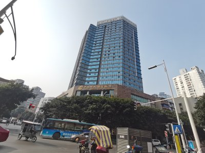 光明华都