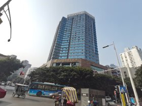 光明华都