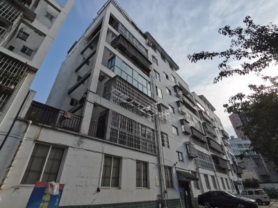 亚川水岸枫景