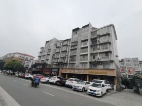 红格涪岸