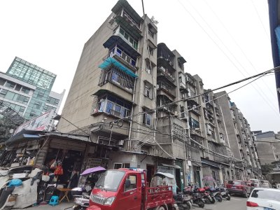 剑门路东段42号院