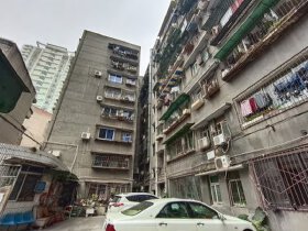 临江商住楼