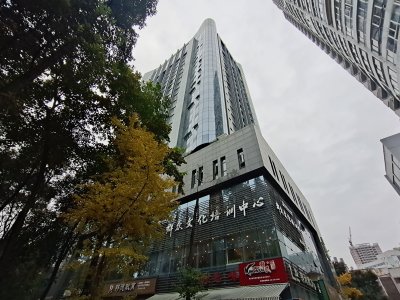 兴发一代天骄