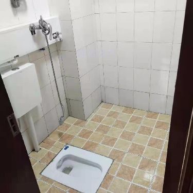 简装 南北 3房 136m² 江油文化小区 市中区 60万元 ，南北通透 安静 看园景 视野开阔