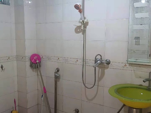 绵阳十万火急低价出租，简装 南北 3房 115m² 福江苑 城东片区 绵阳租房