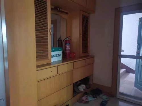 绵阳精装 4房 203m² 平安小区 城东片区 67万元 ，南北通透 安静 看园景 视野开阔 绵阳二手房