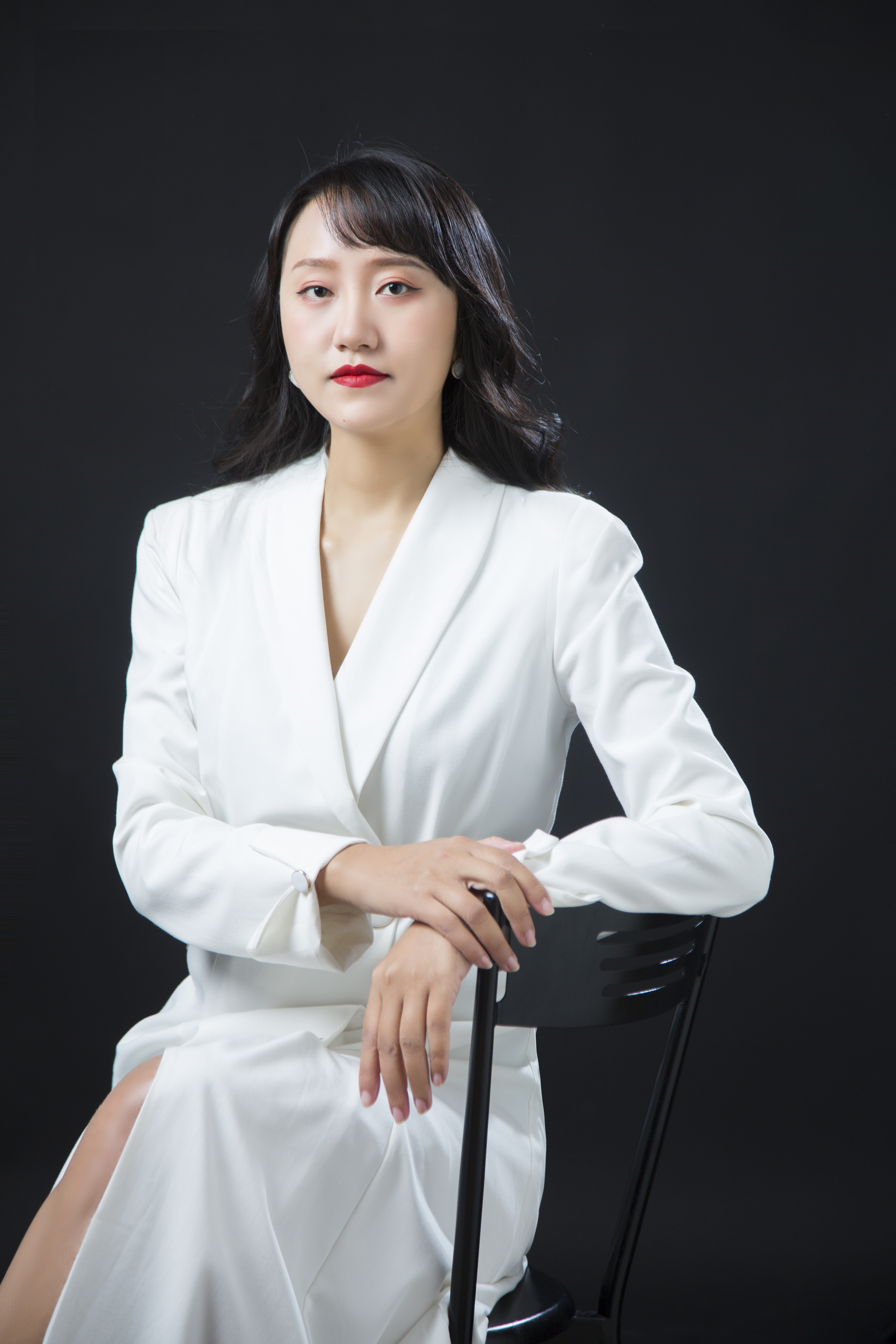 杨静