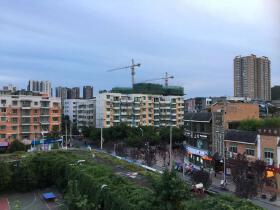 汉泰花园不足10套在售，参考单价2000-2500元/m²