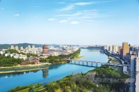 我市常住人口城镇化率达53.63%