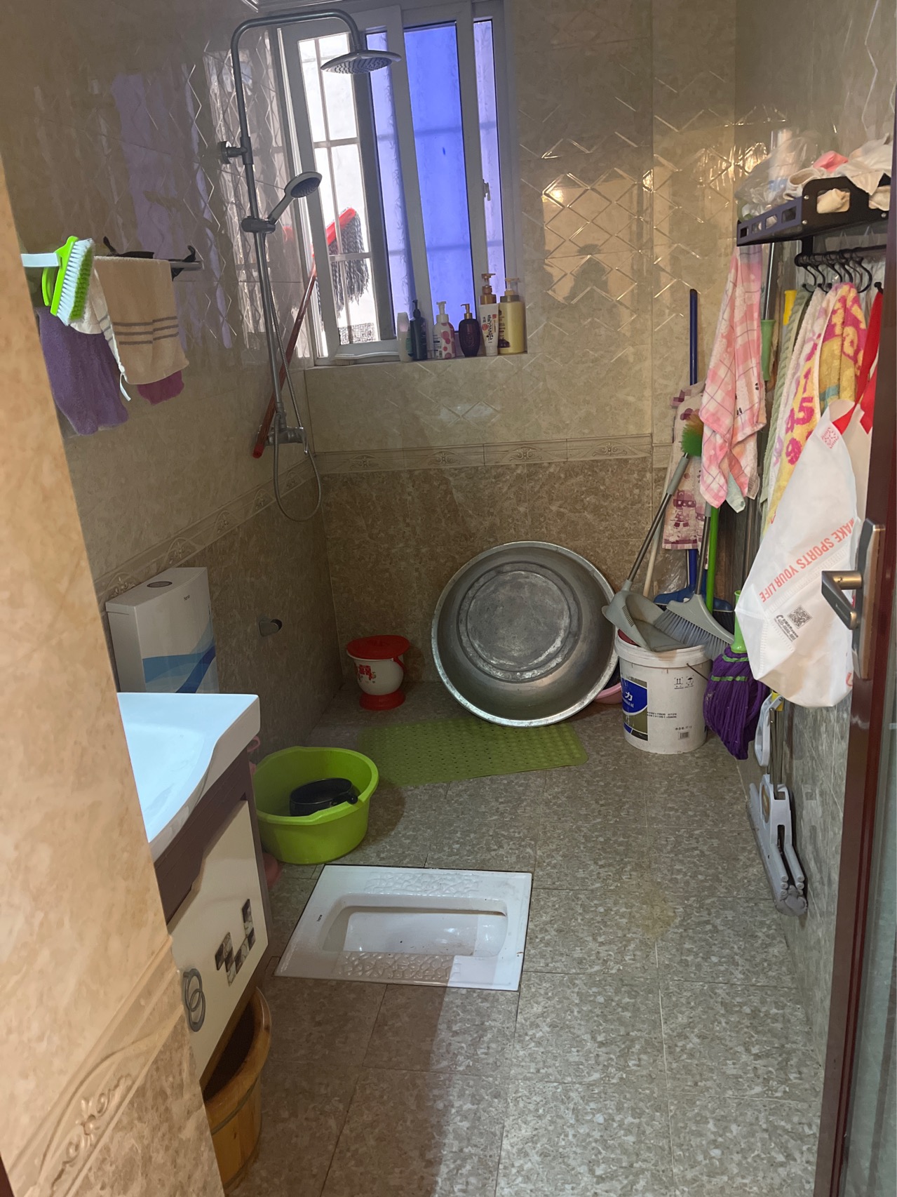 绵阳亚川水岸枫景，3室2厅2卫，109.00㎡，租金750元/月 绵阳租房