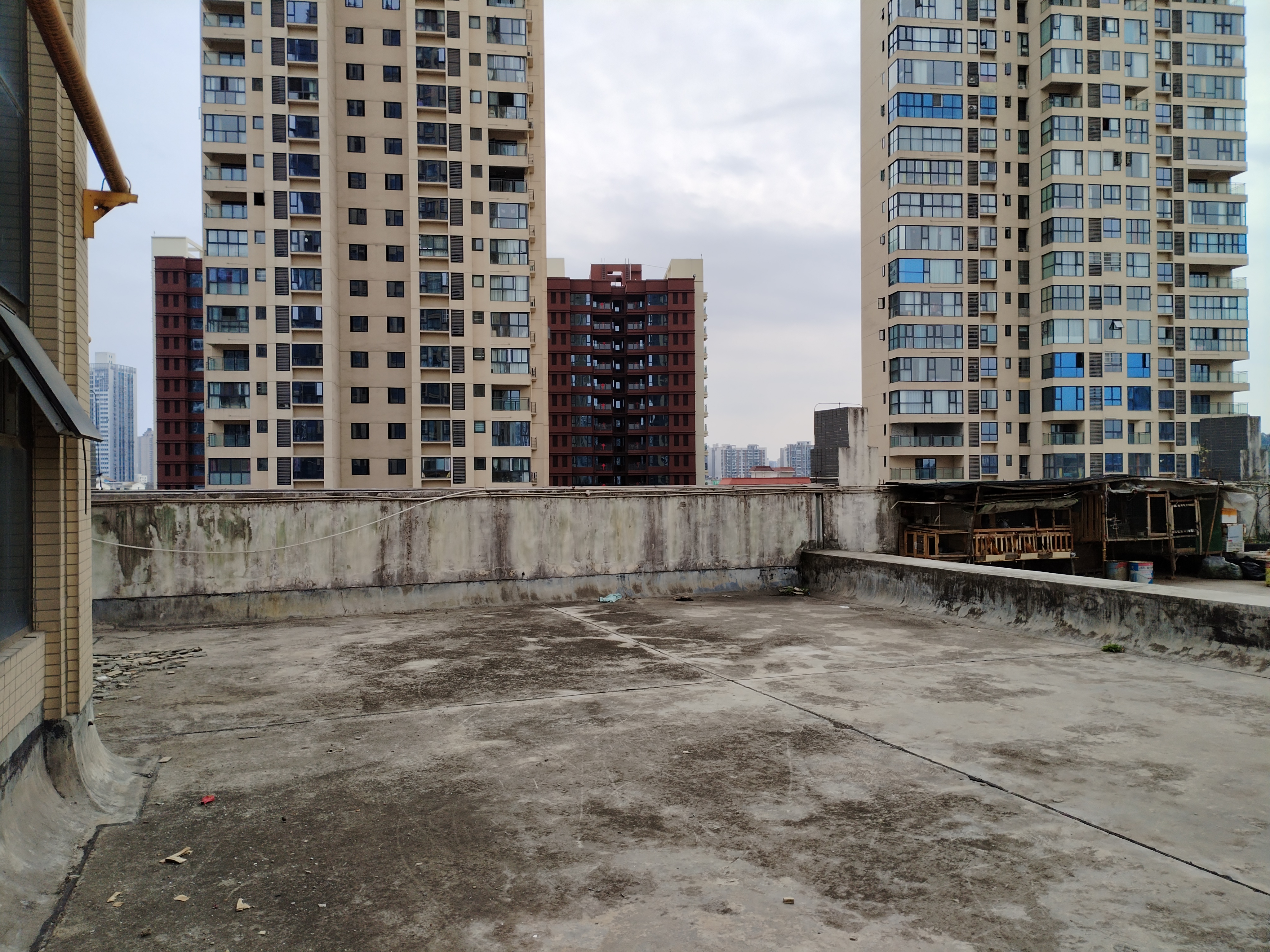 绵阳73万瑞仕名都2室好房，带一百平平台 绵阳二手房