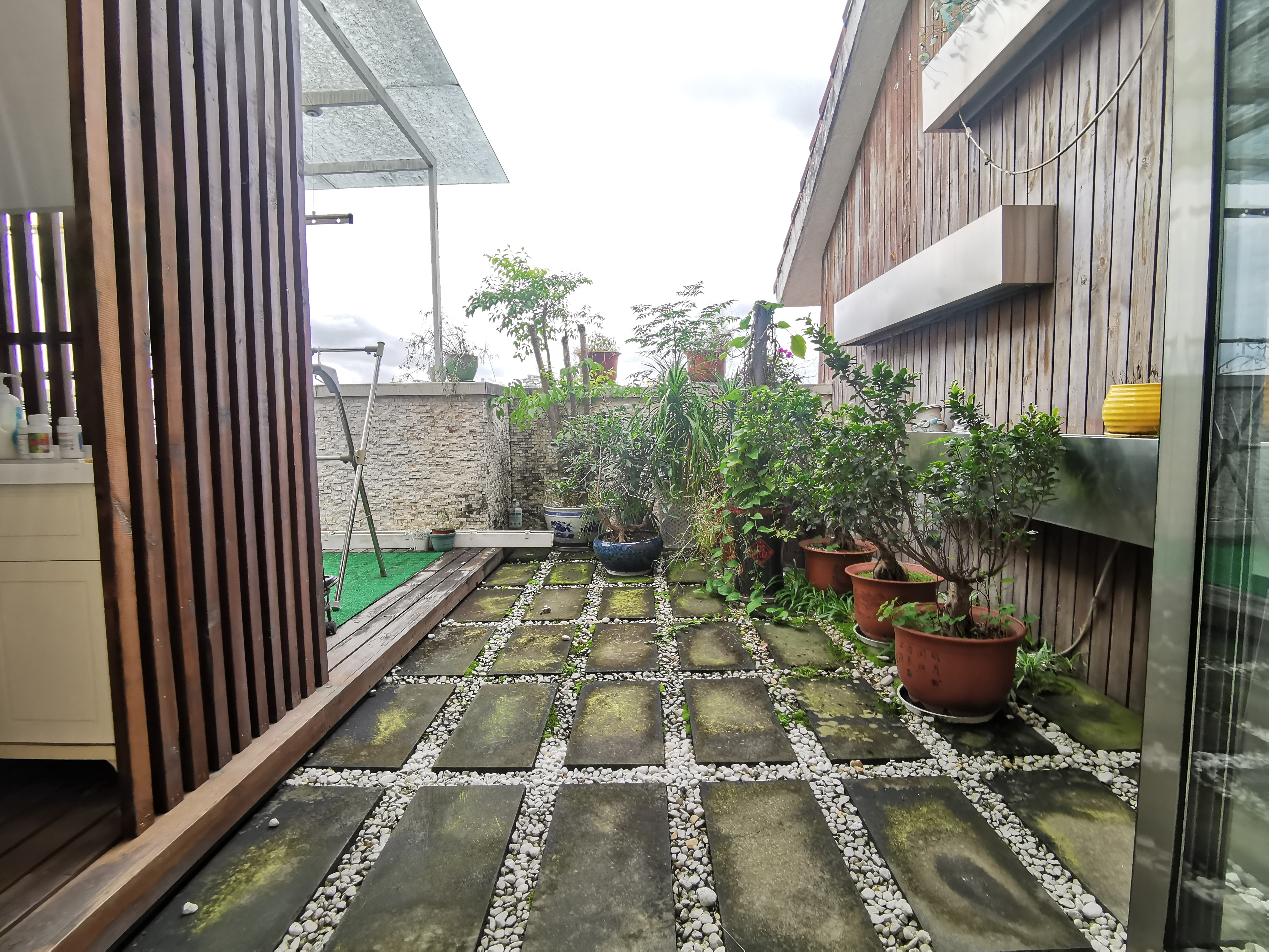 绵阳小岛花园城一期 南北通透 带屋顶花园 近几年新装修 绵阳二手房