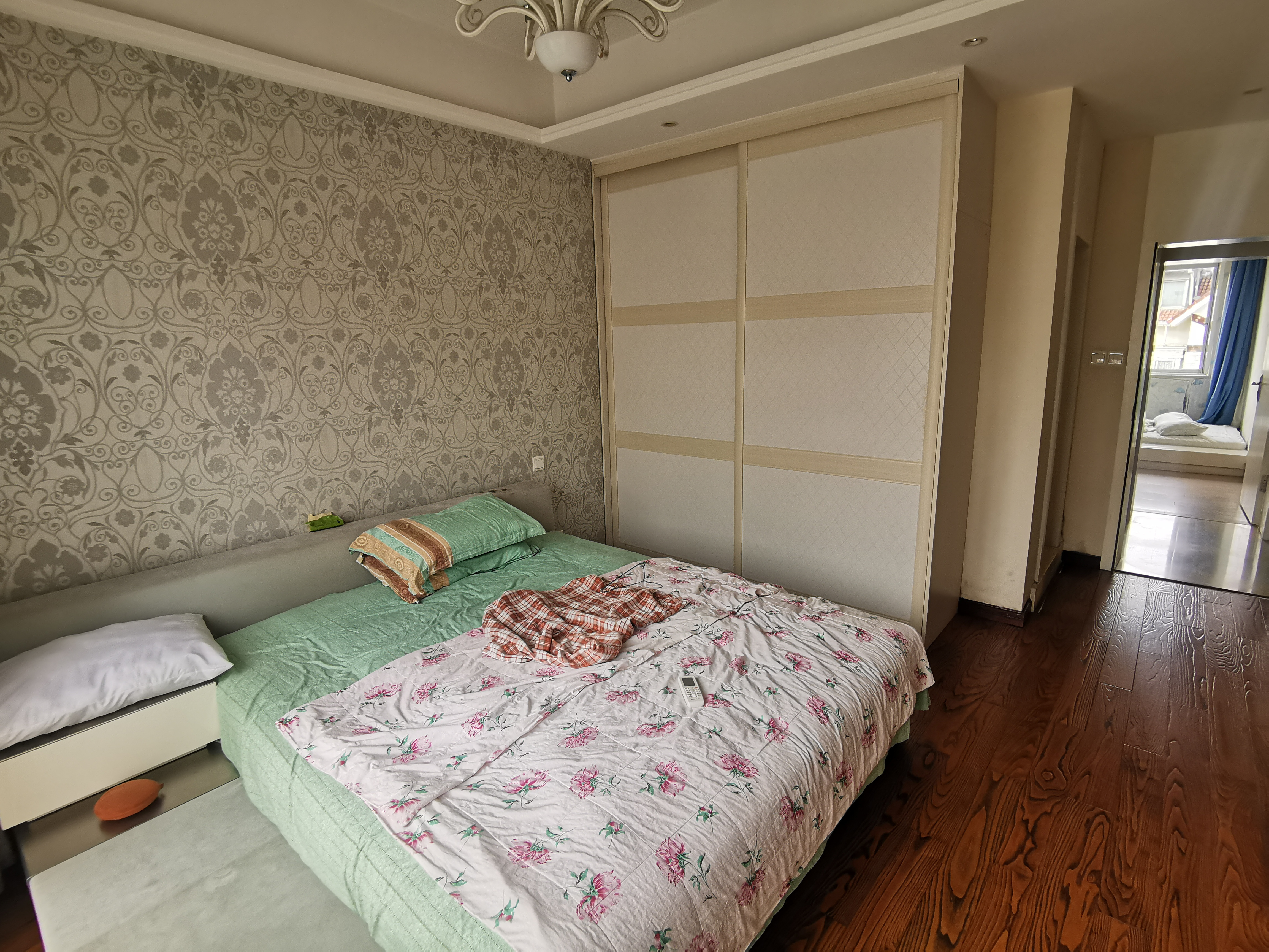 绵阳小岛花园城一期 南北通透 带屋顶花园 近几年新装修 绵阳二手房