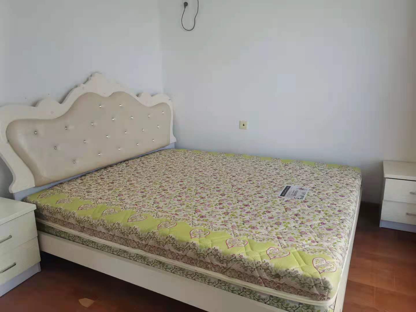 绵阳1400元/月蓝郡壹北栋2室好房 绵阳租房