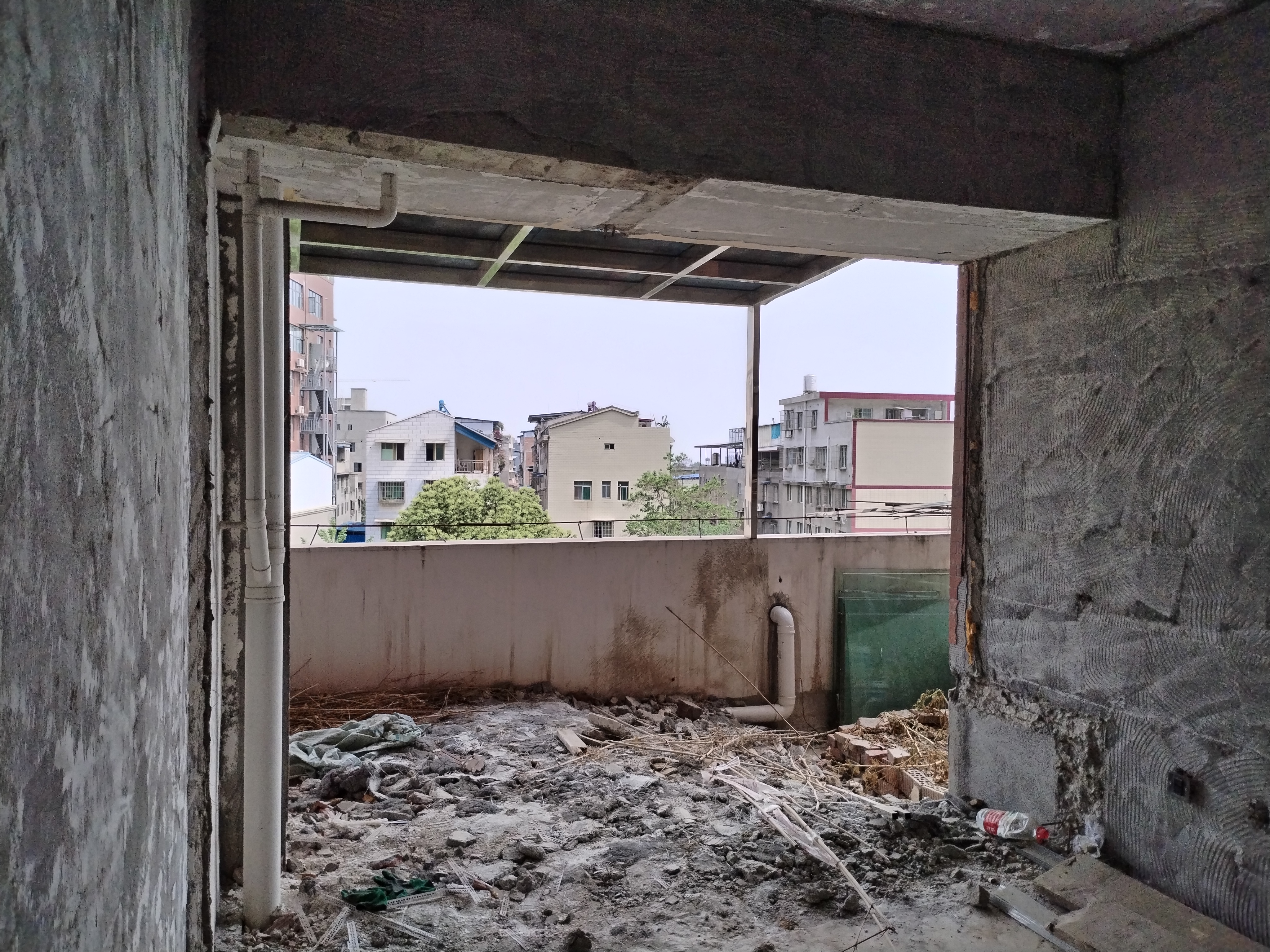 绵阳温莎国际四期带100平的大露台，三室改四室 绵阳二手房