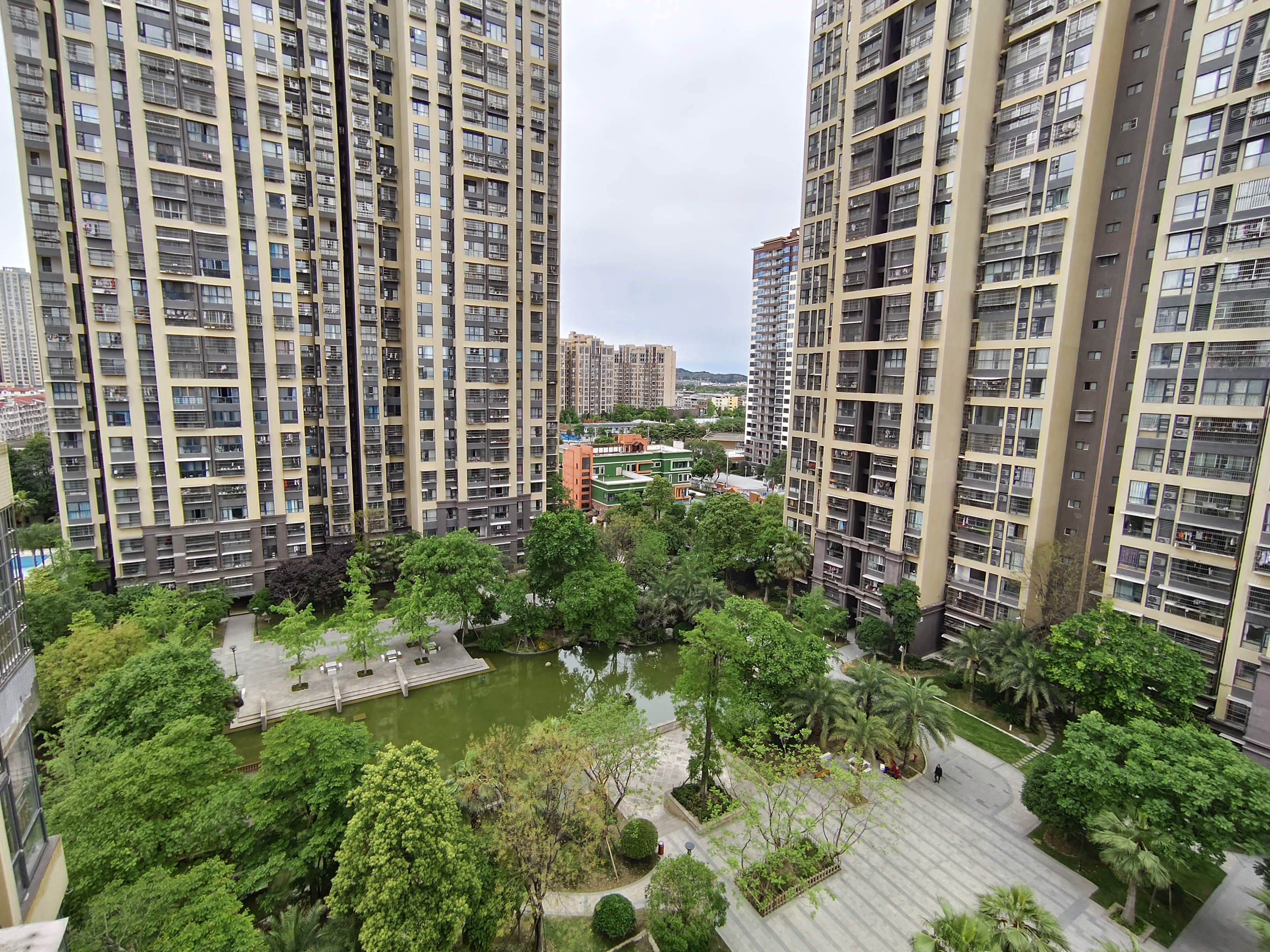 绵阳金楠天街  单价6千起  三房楼层好的很  税少学校万达广场市场近便 绵阳二手房