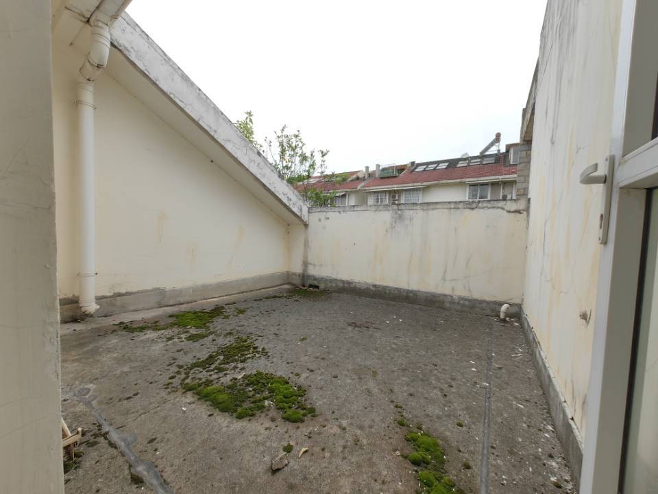 绵阳小岛花园二期清水三跃五 带产权车库带私家花园 钥匙在手实际可用300平 绵阳二手房