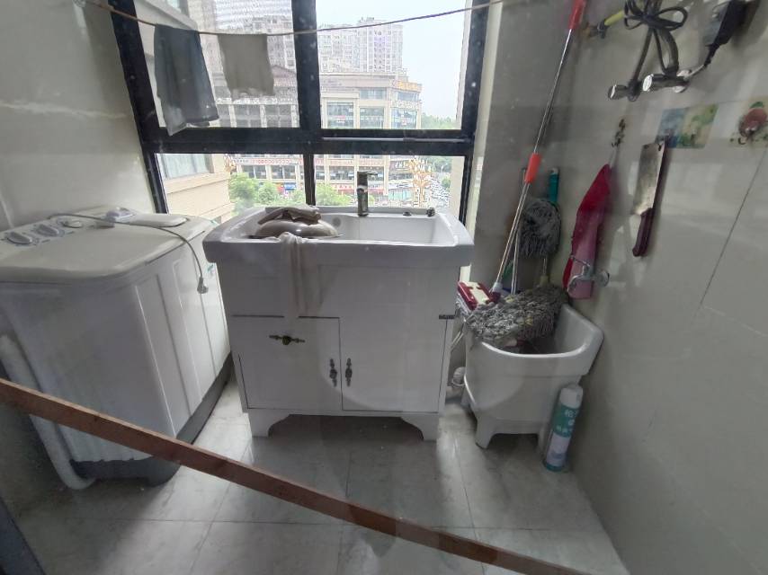 绵阳美立方三室双卫 绵阳二手房