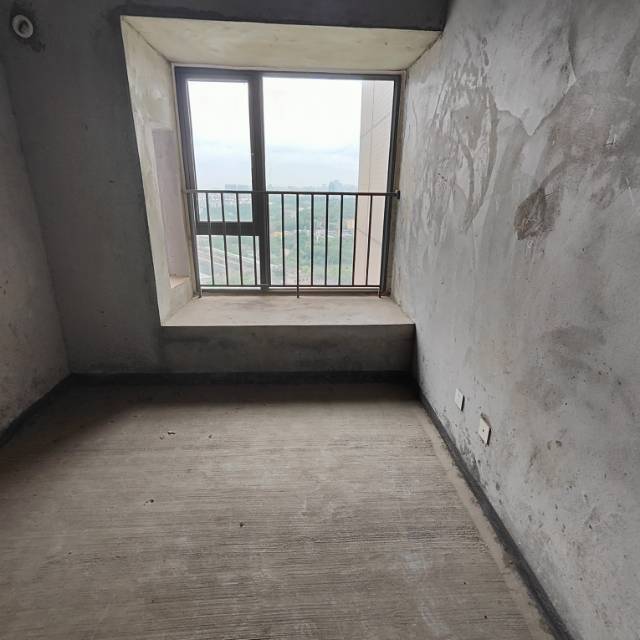 绵阳海赋长兴/清水毛坯/三层顶跃/南北通透/26跃28层/露台+连接板/机关幼儿园三江实验学校旁 绵阳二手房