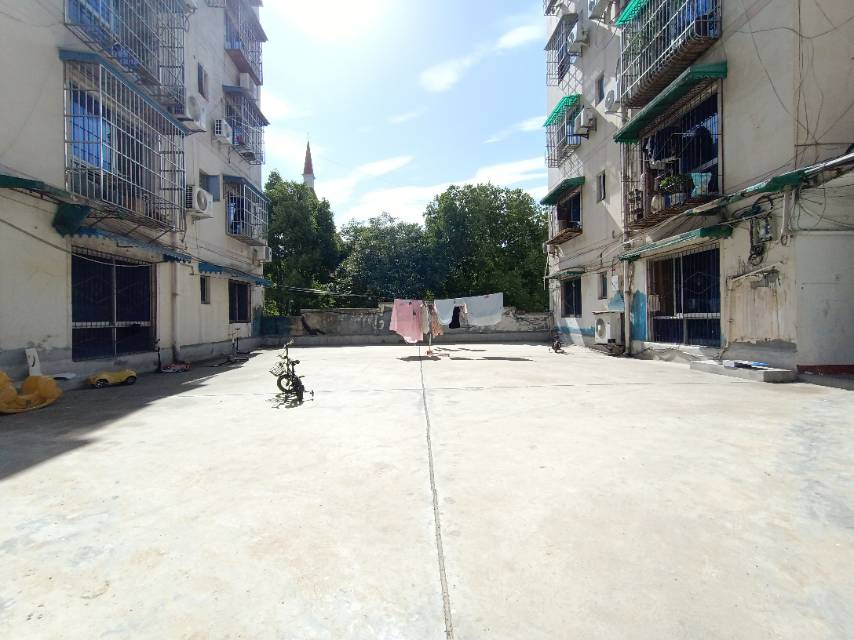 绵阳21世纪花园茗苑，3室2厅1卫，101㎡，售价72万 绵阳二手房