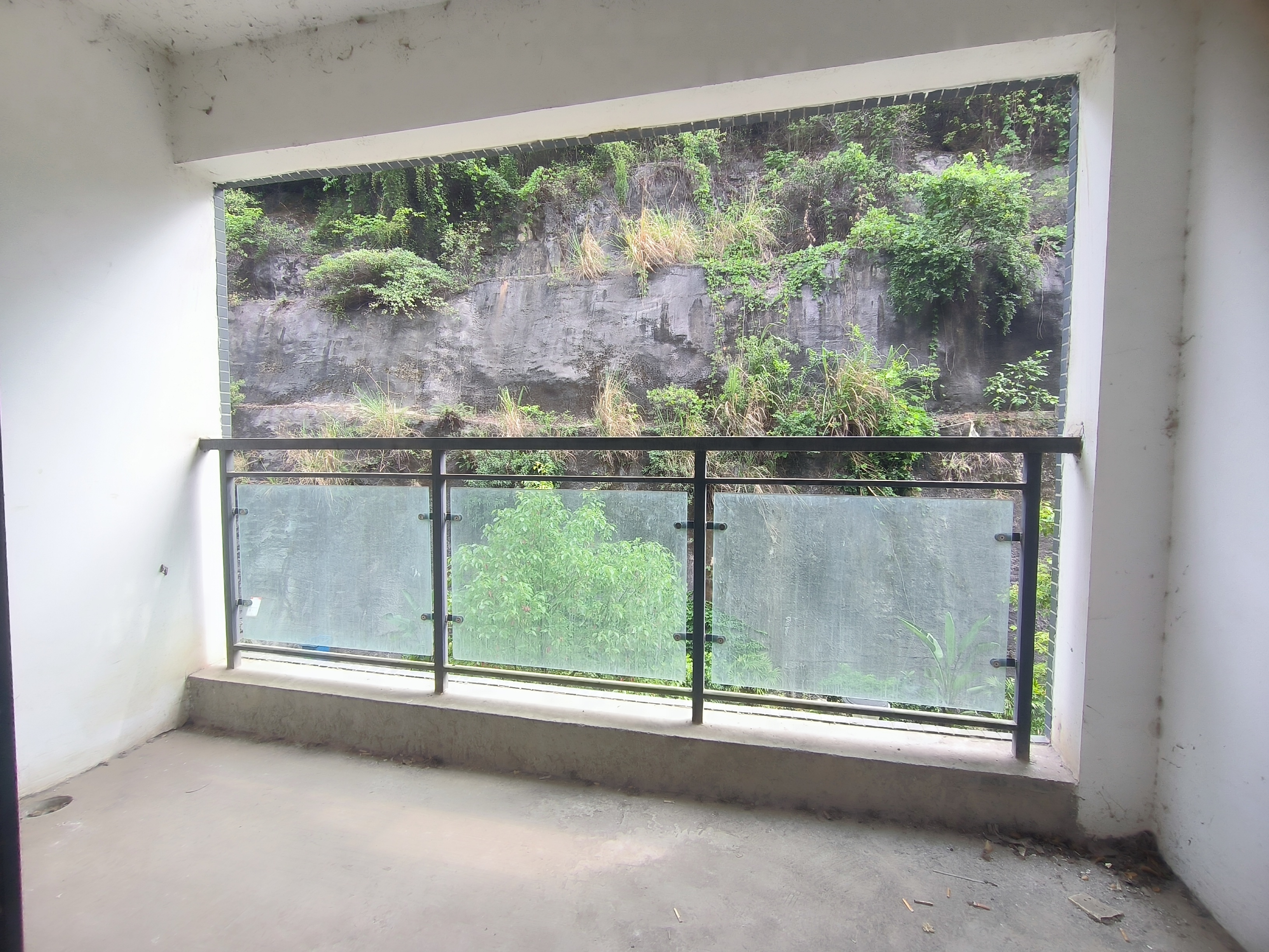 绵阳园艺山人工湖小高层电梯新小区单价5000多带小露台 绵阳二手房