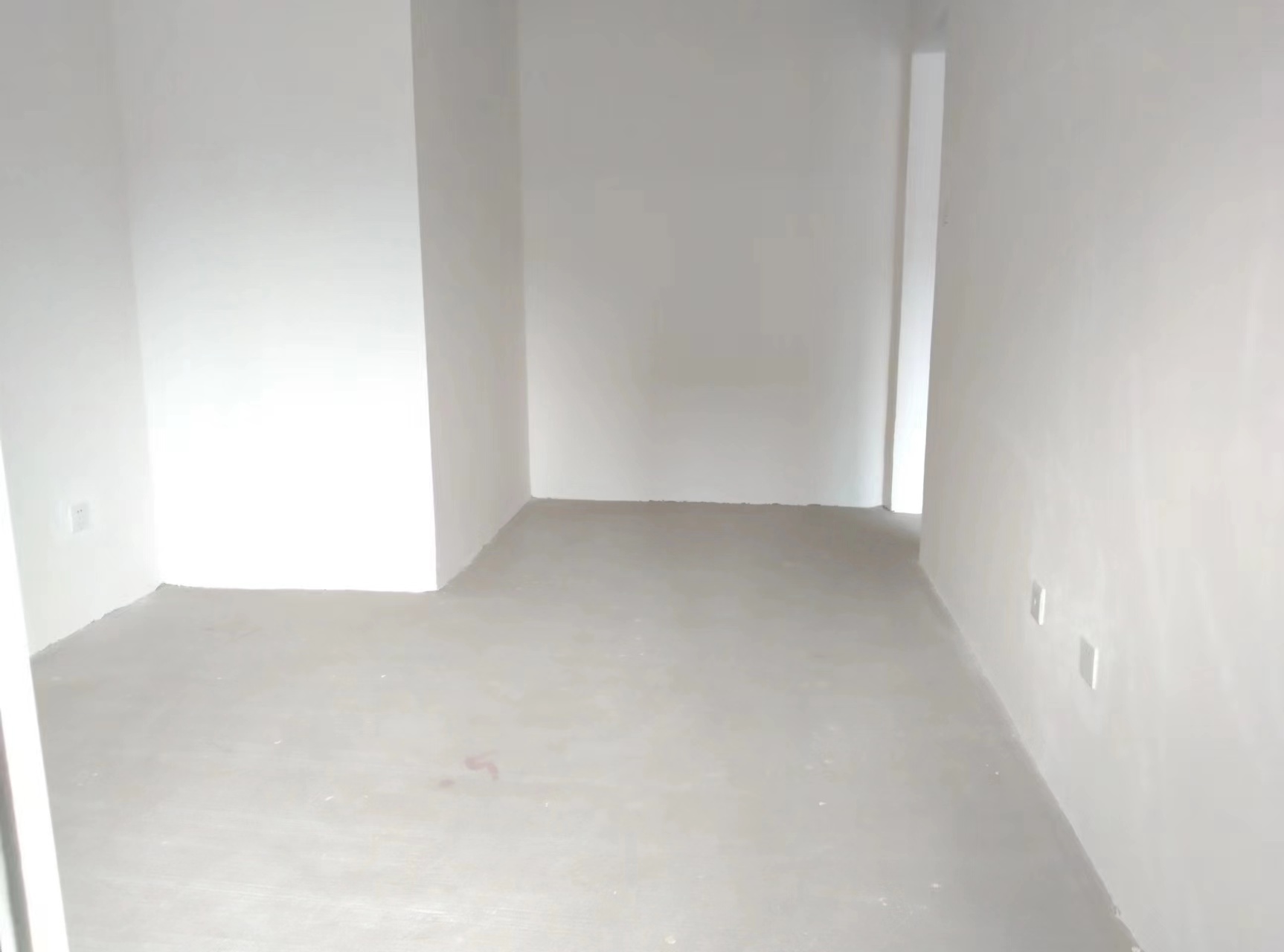 绵阳中梁御府，4室2厅2卫，124.47㎡，售价110万 绵阳二手房