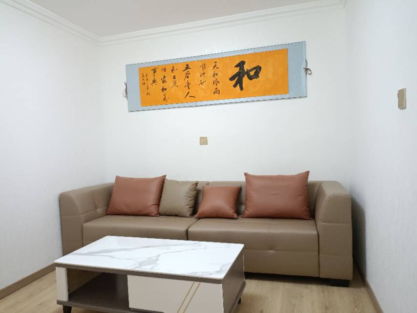 绵阳鹏业小区，1室1厅1卫，42.50㎡，精装，租金1100元/月 绵阳租房