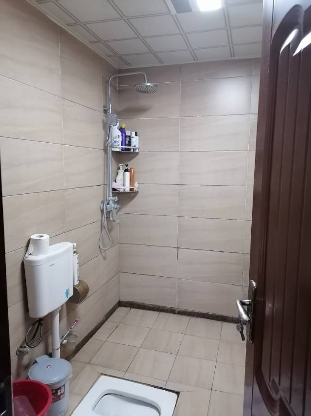 绵阳公安局家属区，3室2厅2卫，133.7㎡，普装，售价96万 绵阳二手房
