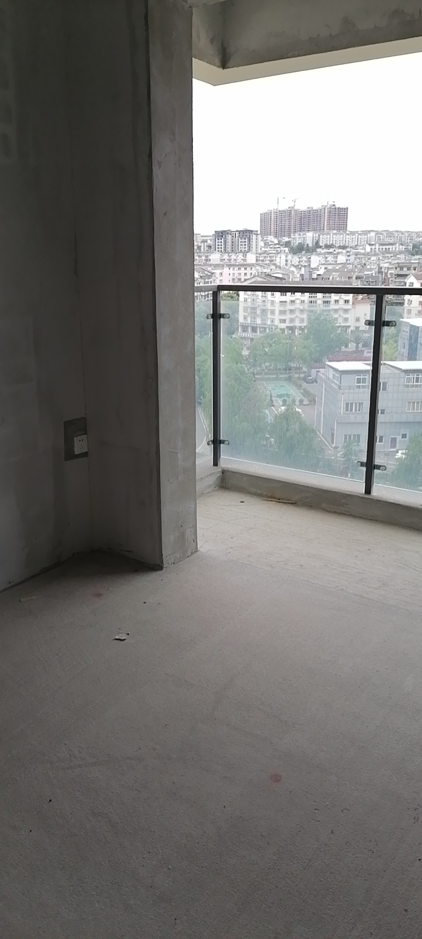 绵阳三汇·人和山水，3室2厅2卫，100.39㎡，毛坯，售价83万 绵阳二手房