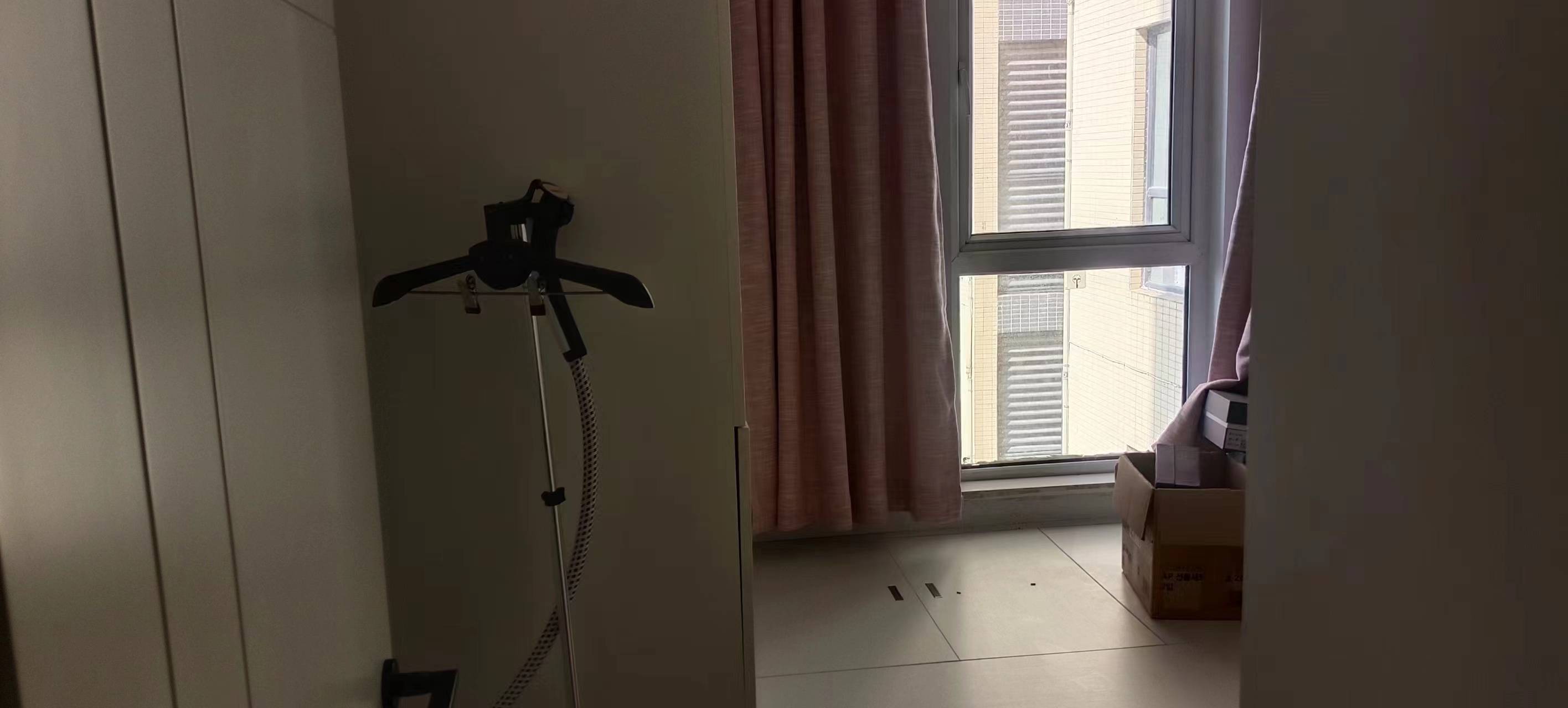 绵阳海德广场，3室2厅1卫，73㎡，简装，售价70万 绵阳二手房