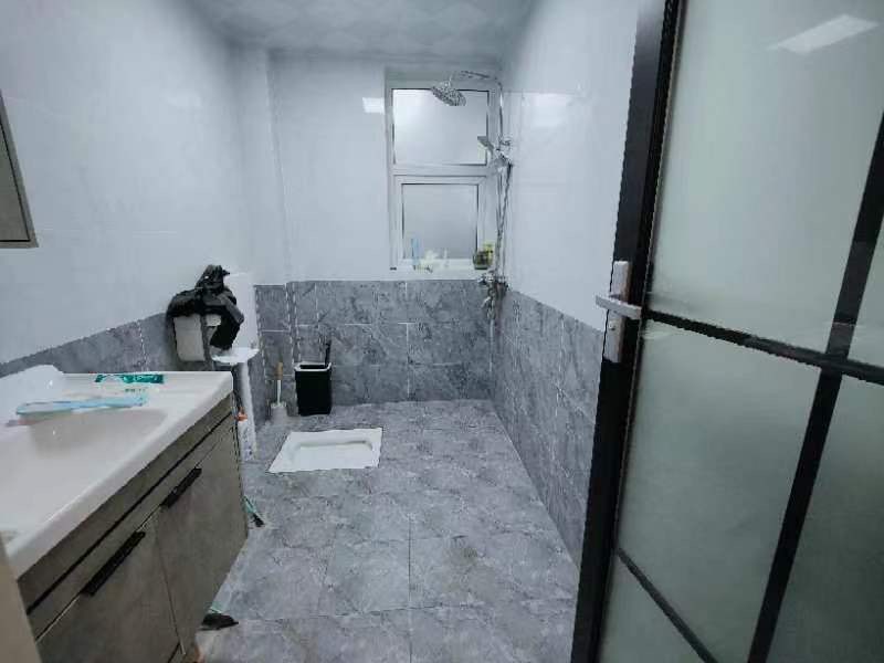绵阳南山一号二期御珑藏，3室2厅2卫，99.00㎡，精装，租金2300元/月 绵阳二手房