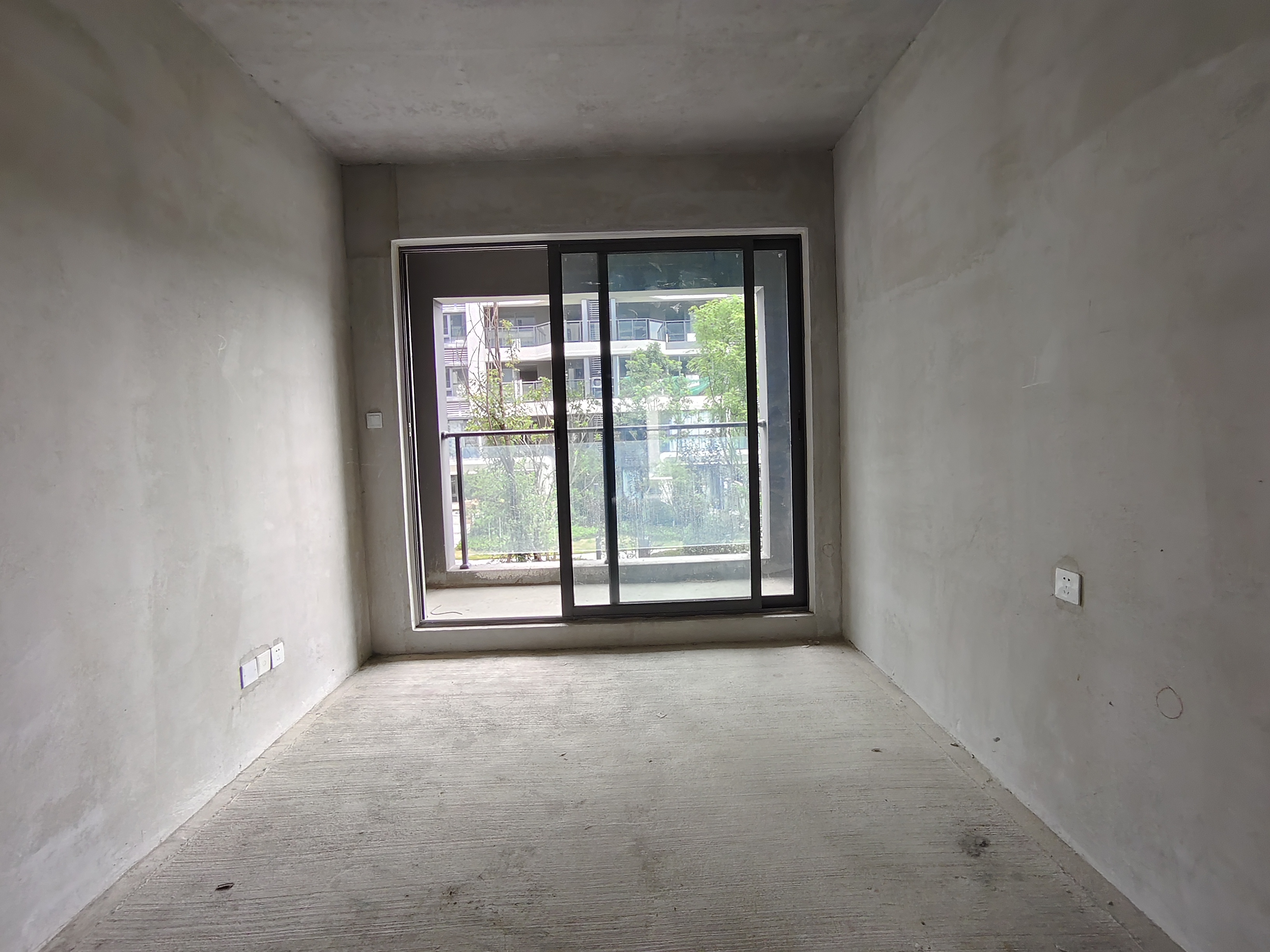 绵阳优品道&邦泰•公园府，4室2厅2卫，280㎡，租金2000元/月 绵阳租房