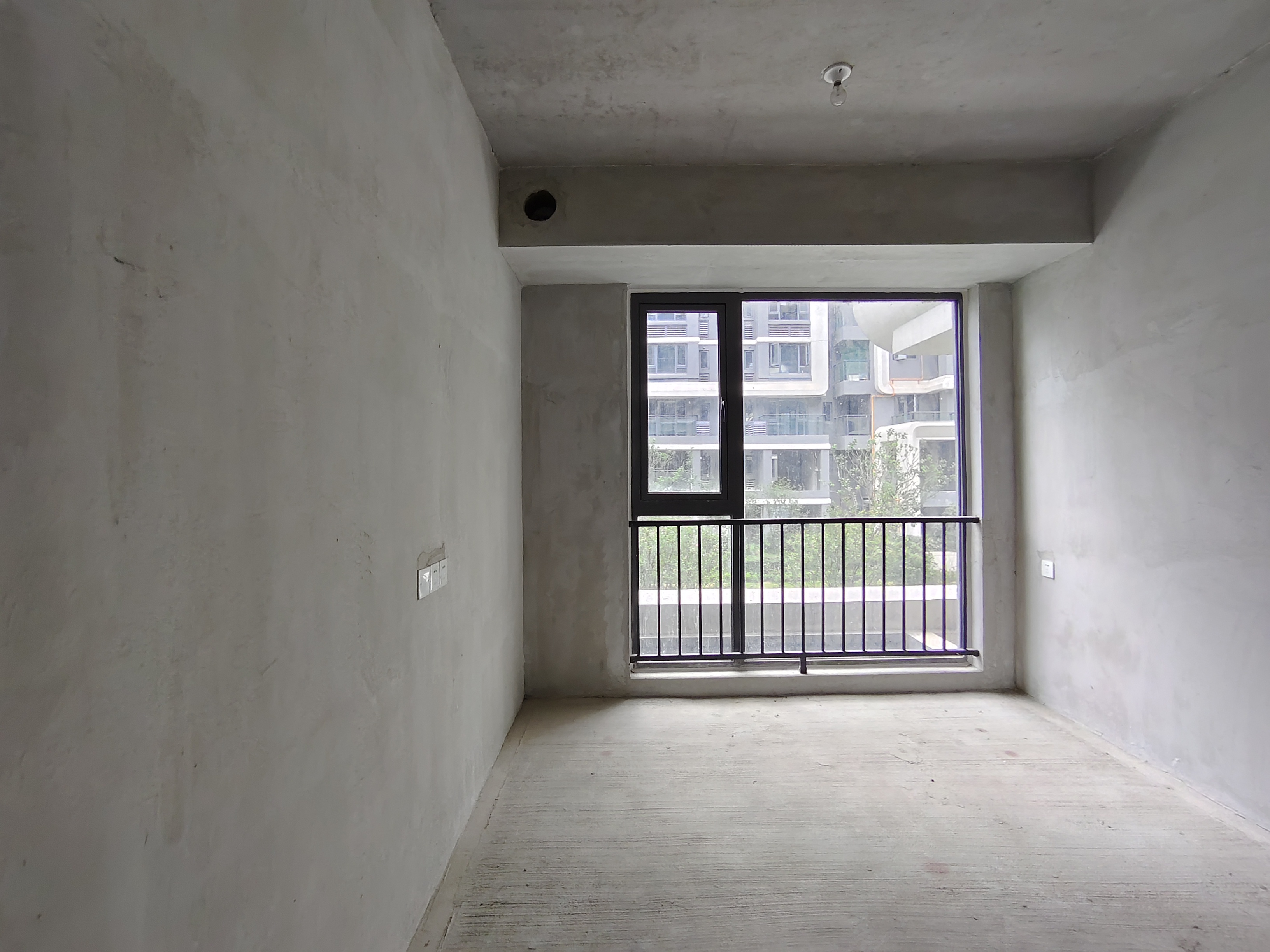 绵阳优品道&邦泰•公园府，4室2厅2卫，280㎡，租金2000元/月 绵阳租房