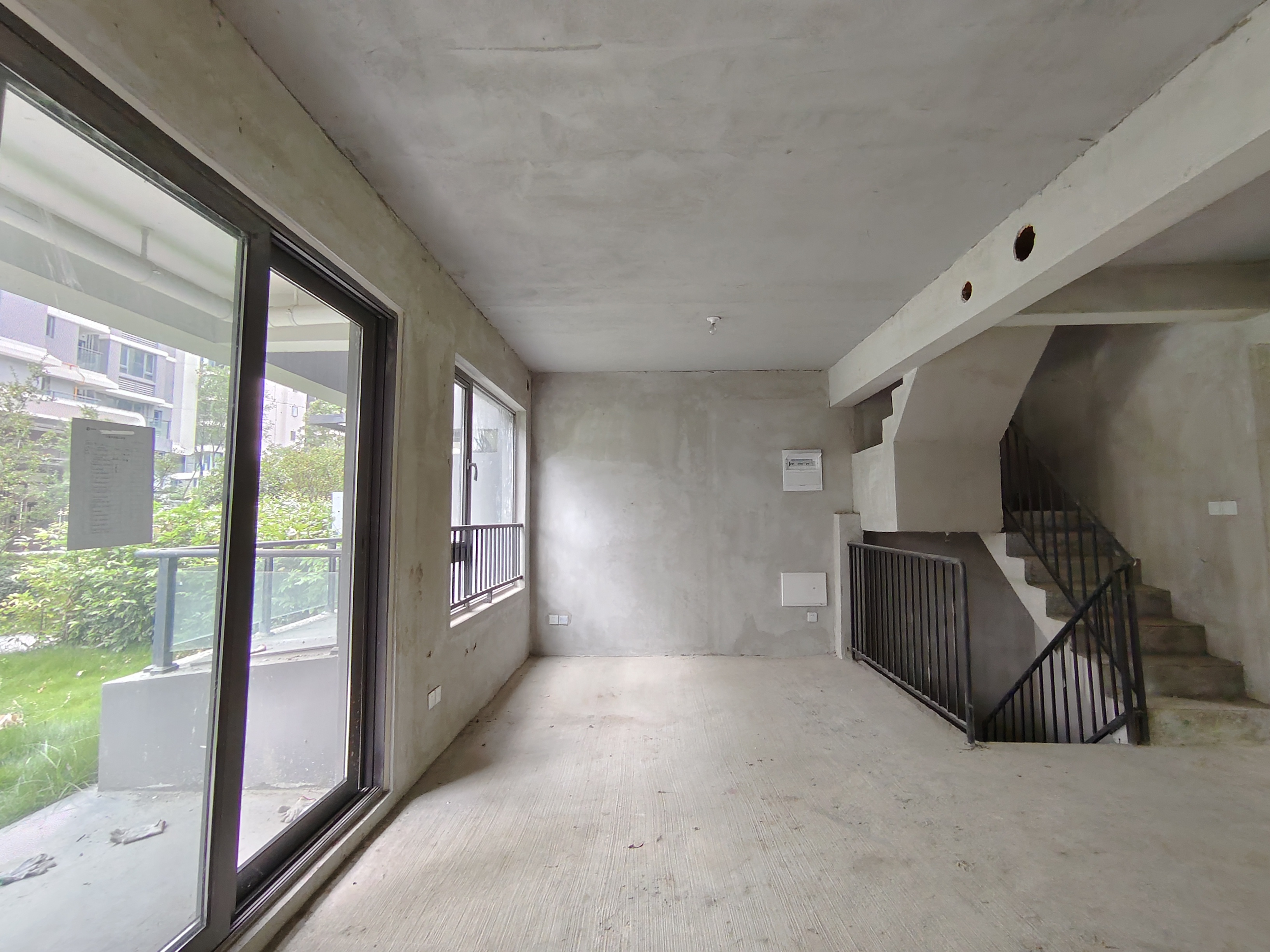 绵阳优品道&邦泰•公园府，4室2厅2卫，280㎡，租金2000元/月 绵阳租房