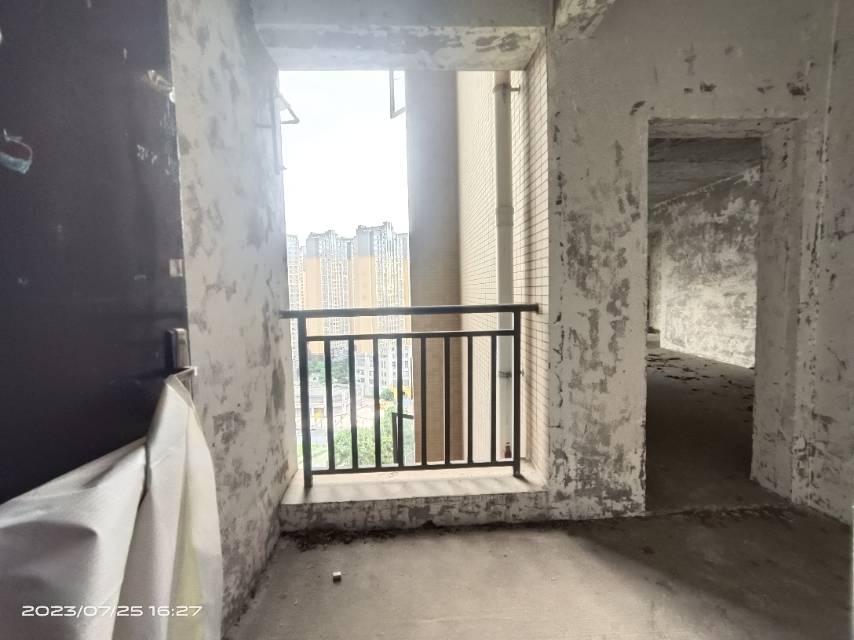 绵阳博雅海润广场，3室2厅1卫，83.5㎡，毛坯，售价58万 绵阳二手房