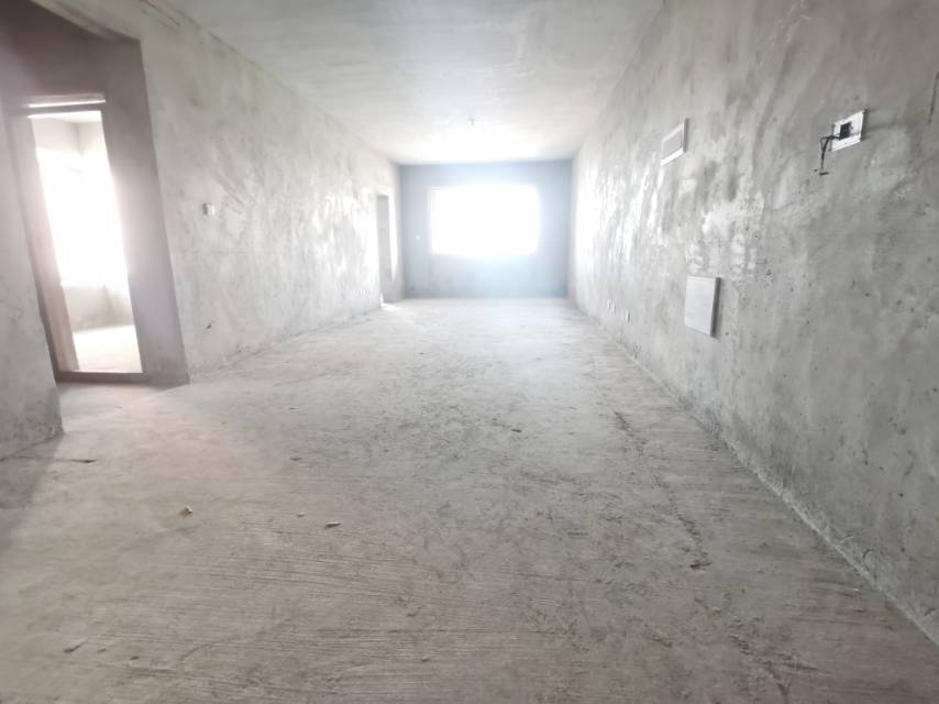 绵阳江与城（二手房），3室2厅2卫，106㎡，毛坯，售价66万 绵阳二手房