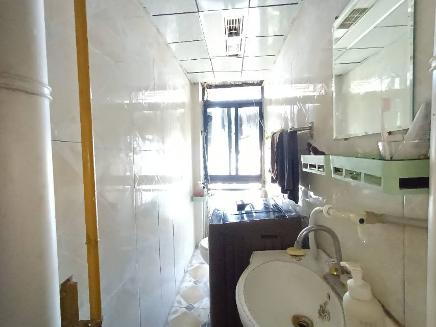 绵阳布鲁斯二期，2室2厅1卫，50㎡，售价40万 绵阳二手房
